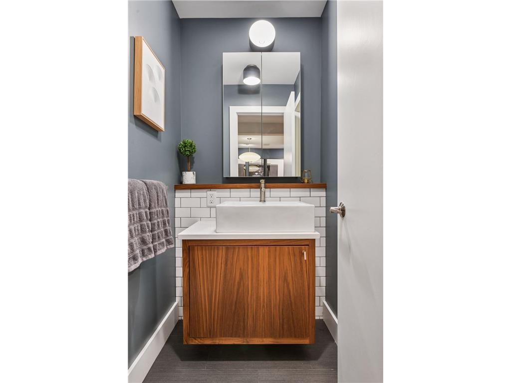 2100 W 21st Street Minneapolis MN 55405 6777361 image33