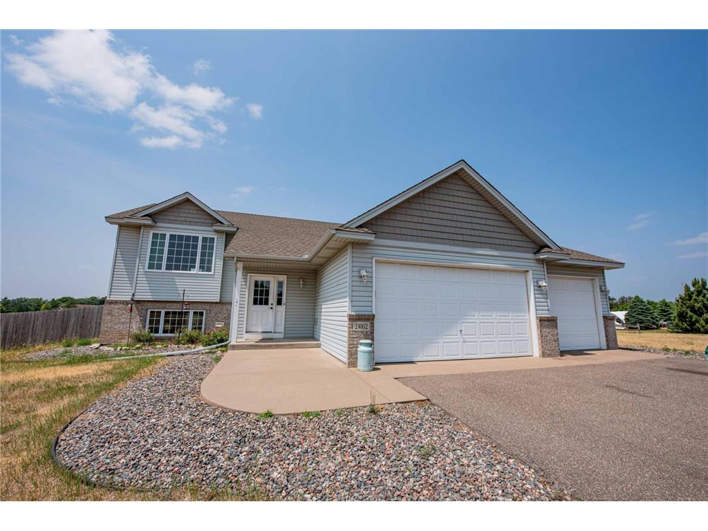 21002 Magnolia Street NW Oak Grove MN 55011 6386667 image1