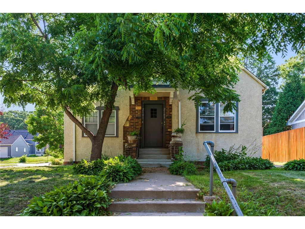 2101 Vincent Avenue N Minneapolis MN 55411 6761218 image1