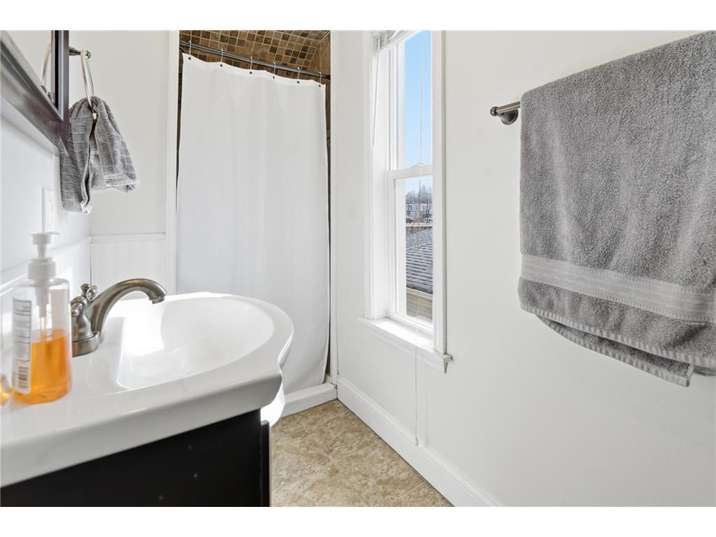 2101 3rd Street NE Minneapolis MN 55418 7008587 image21