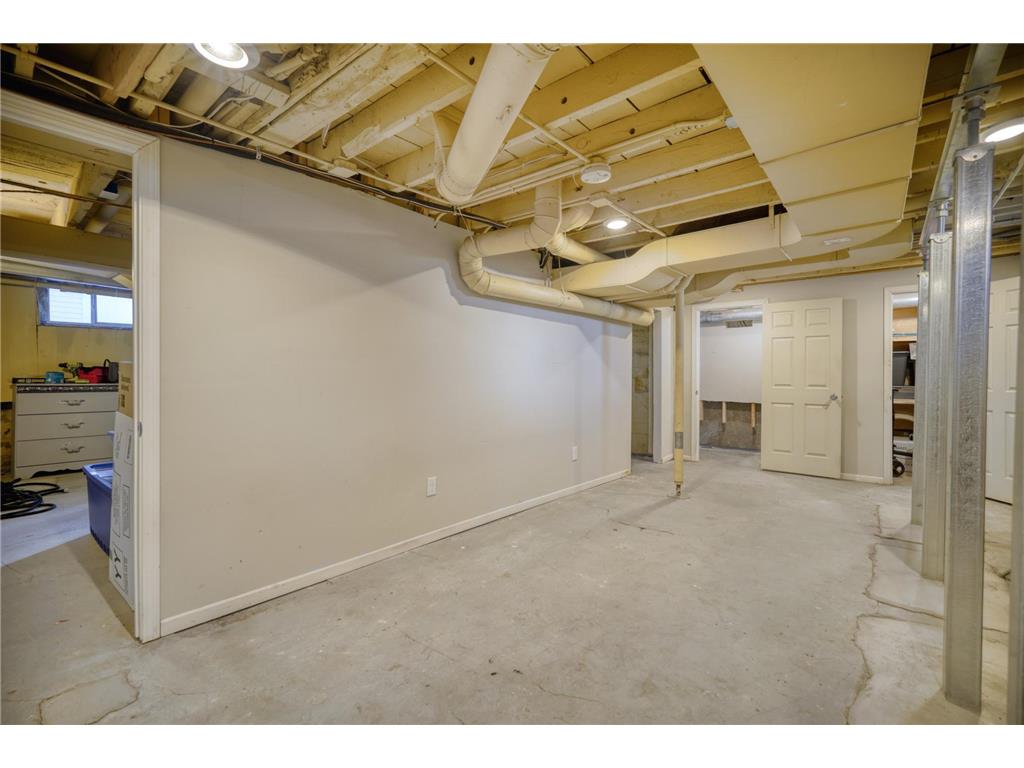 2101 3rd Street NE Minneapolis MN 55418 7008587 image26