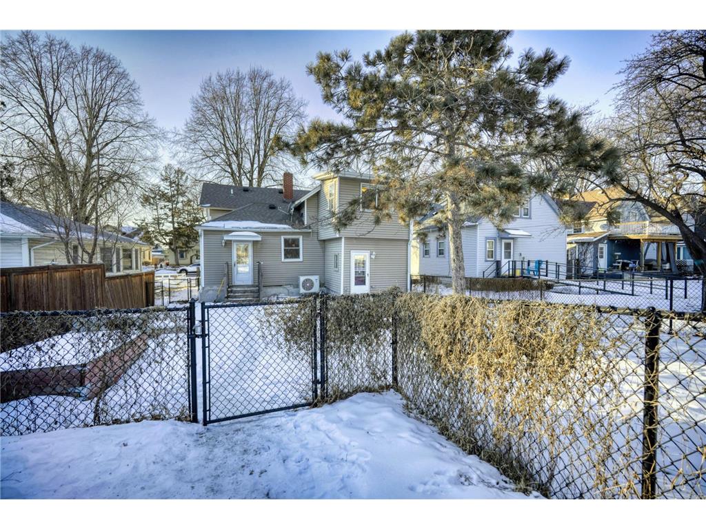 2101 3rd Street NE Minneapolis MN 55418 7008587 image40