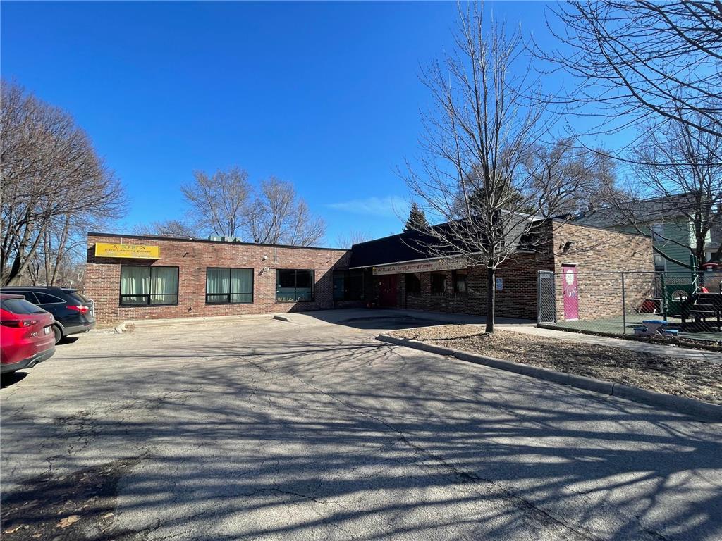 2101 E 35th Street Minneapolis MN 55407 6741080 image1