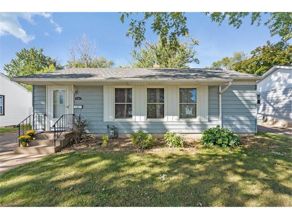 2101 Ivy Avenue E Saint Paul MN 55119 6427280 image1