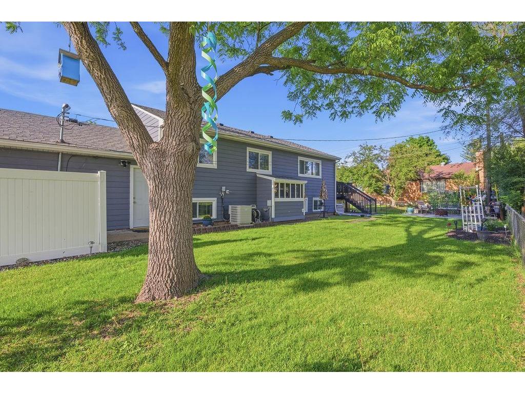 2101 Laramie Trail Brooklyn Park MN 55444 7078816 image4