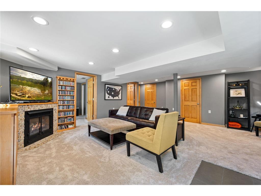 2101 Regent Avenue N Golden Valley MN 55422 - Bassett Creek 7079950 image22