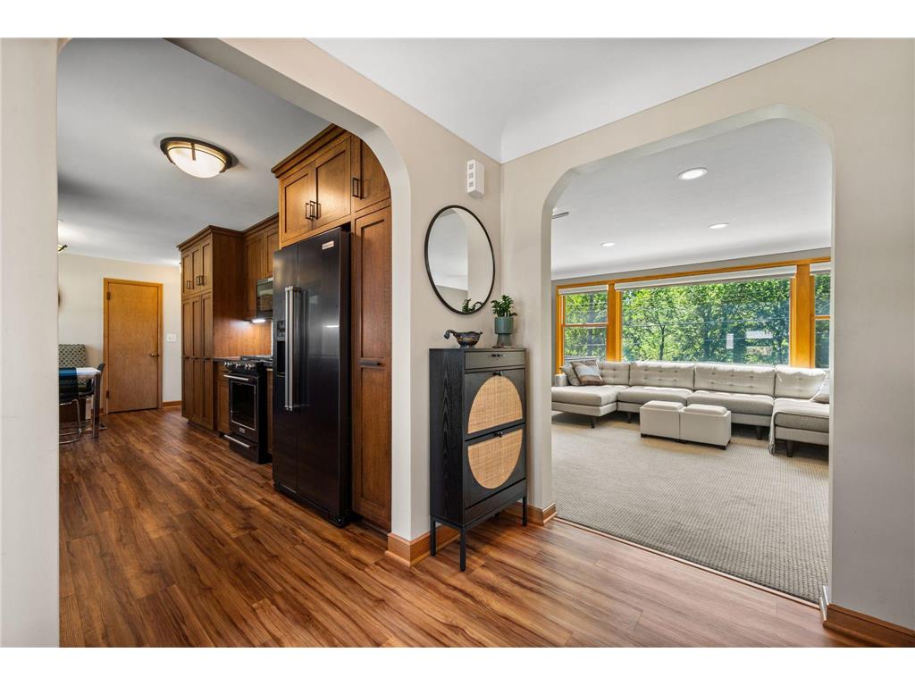 2101 Regent Avenue N Golden Valley MN 55422 - Bassett Creek 7079950 image3
