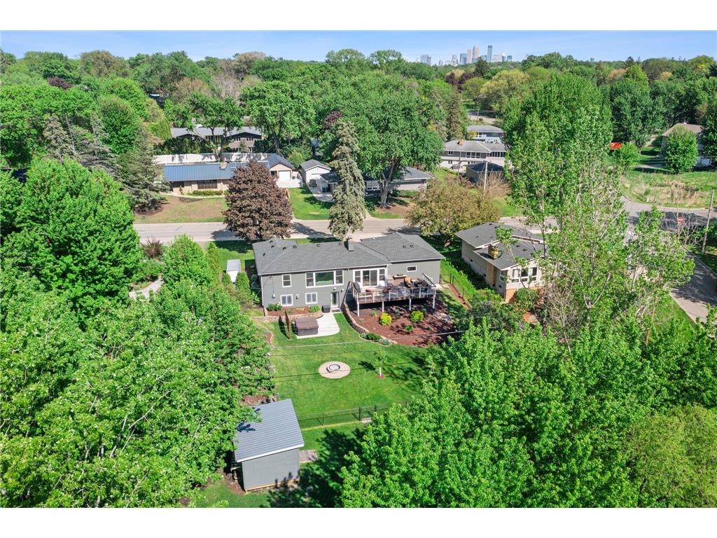 2101 Regent Avenue N Golden Valley MN 55422 - Bassett Creek 7079950 image31
