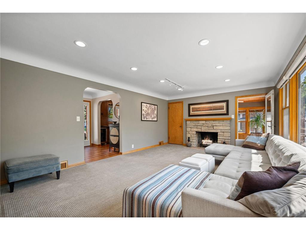 2101 Regent Avenue N Golden Valley MN 55422 - Bassett Creek 7079950 image6
