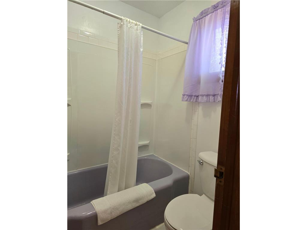 2101 Second Avenue W International Falls MN 56649 6534695 image16