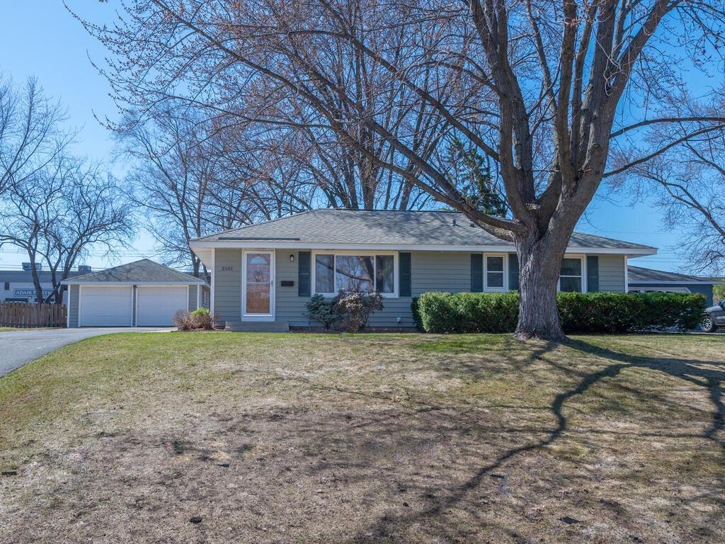 2101 W 92nd Street Bloomington MN 55431 6354613 image1