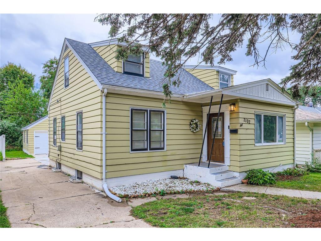 2102 Sherwood Avenue Saint Paul MN 55119 6775955 image1
