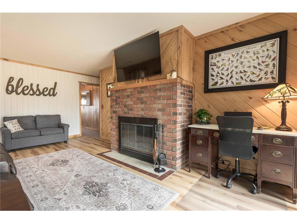 21029 Elks Point Road Dane Prairie Twp MN 56537 - Wall 7050210 image5