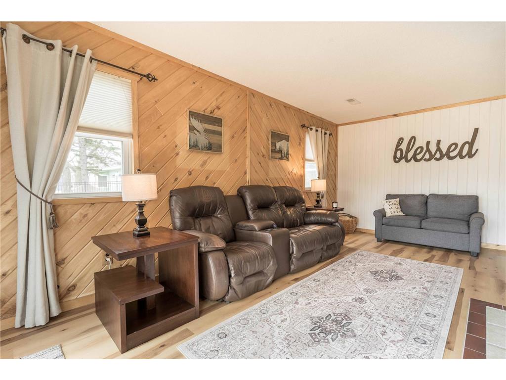 21029 Elks Point Road Dane Prairie Twp MN 56537 - Wall 7050210 image6