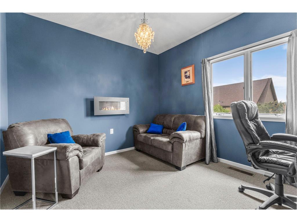 2103 County Road D E #A Maplewood MN 55109 7114446 image19