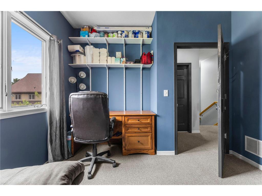 2103 County Road D E #A Maplewood MN 55109 7114446 image25