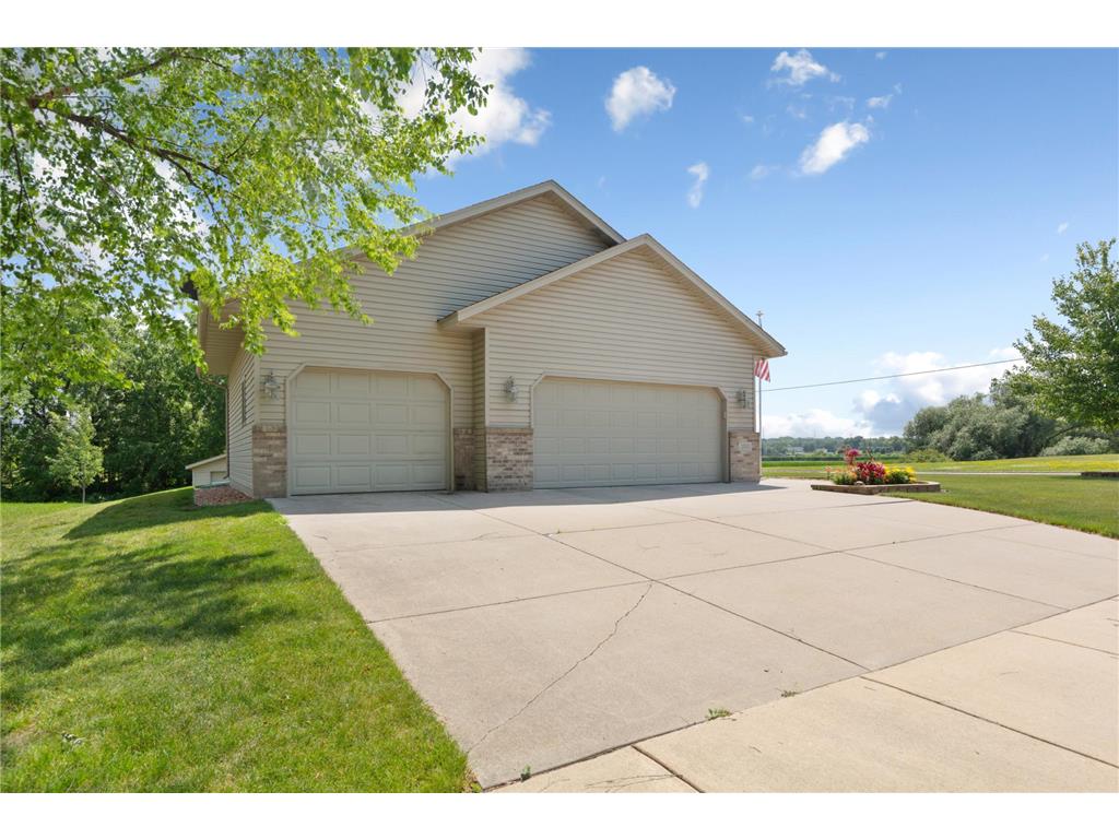 2103 Kennedy Drive Faribault MN 55021 7108469 image2