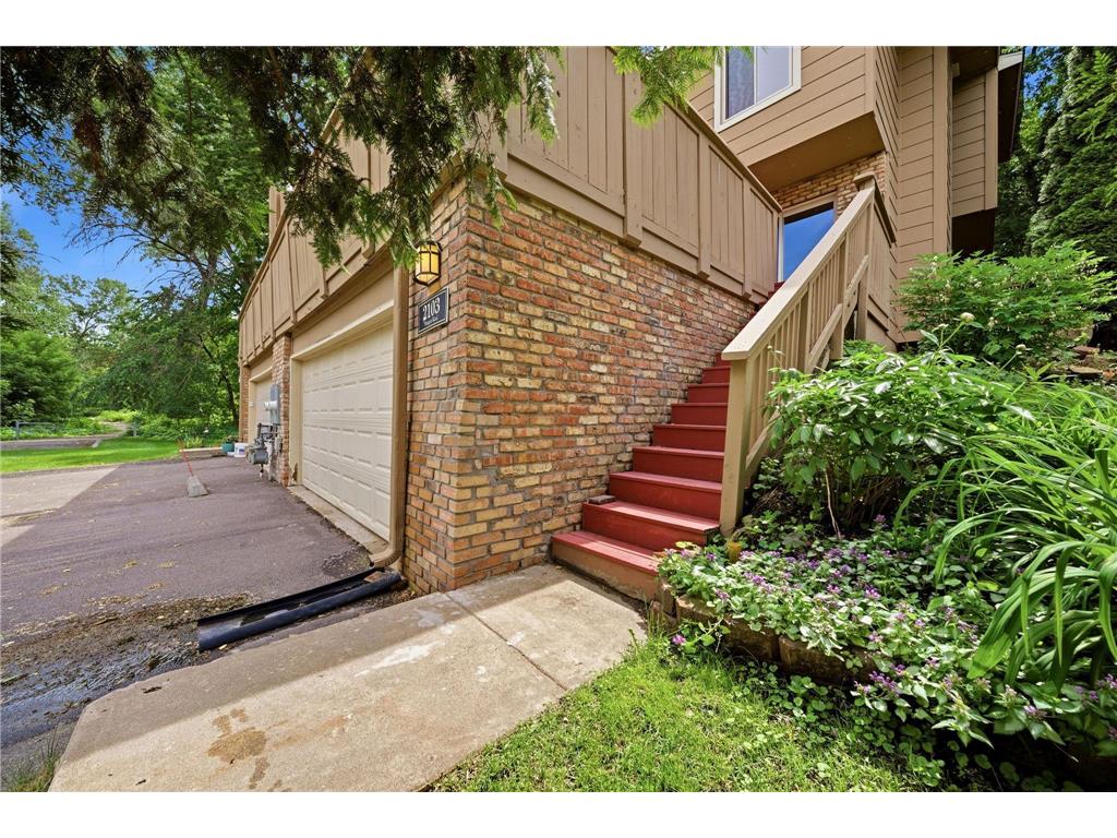 2103 Marquis Road Golden Valley MN 55427 7015415 image3