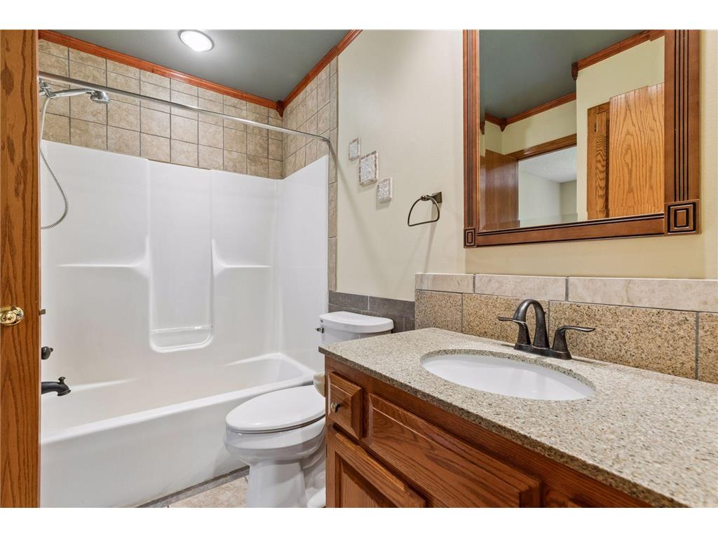 21030 W Linwood Drive NE Linwood Twp MN 55079 7086420 image37