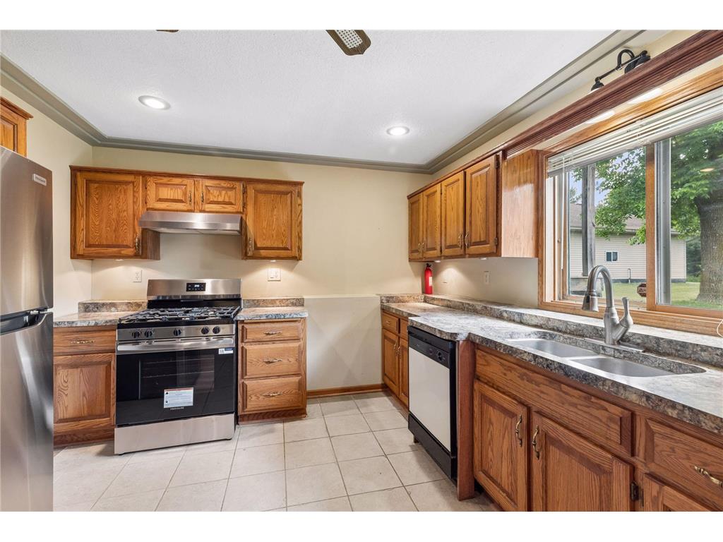 21030 W Linwood Drive NE Linwood Twp MN 55079 7086420 image39