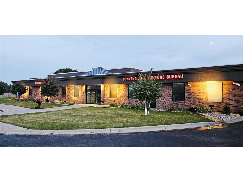 2104 12 Highway E Willmar MN 56201 6797985 image1