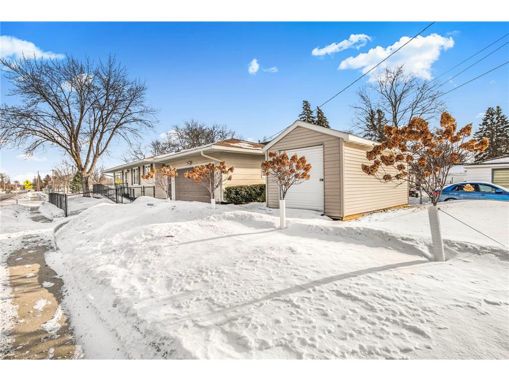 2104 3rd Street N Saint Cloud MN 56303 7008768 image2