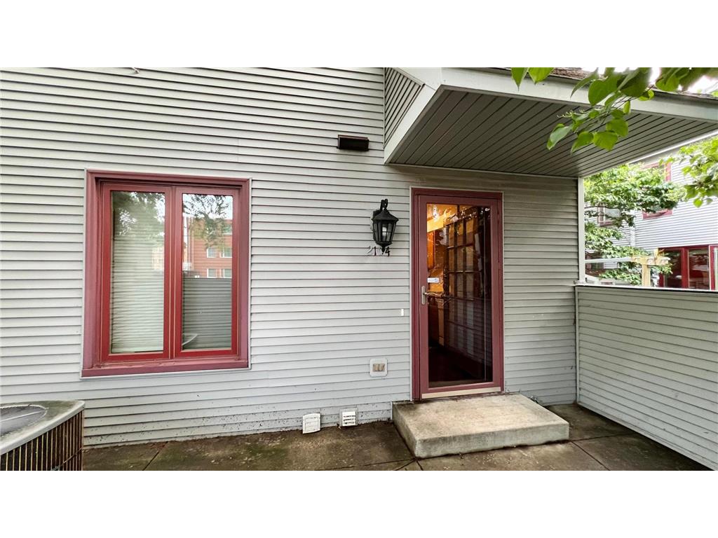 2104 E 22nd Street Minneapolis MN 55404 7080041 image1