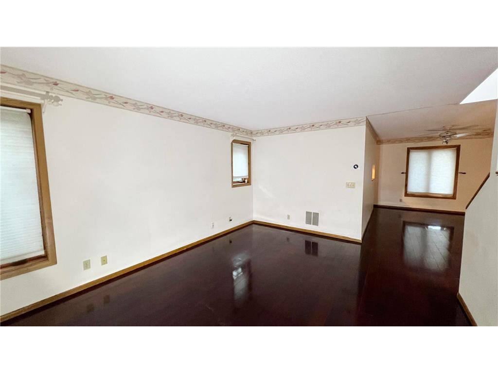 2104 E 22nd Street Minneapolis MN 55404 7080041 image10