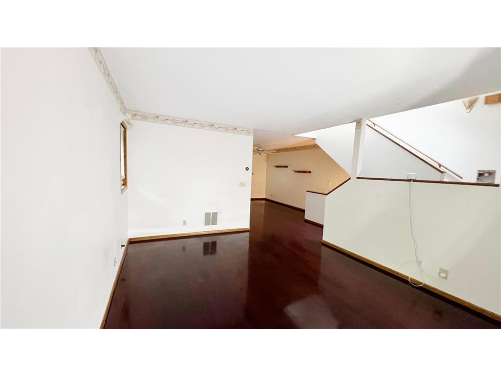 2104 E 22nd Street Minneapolis MN 55404 7080041 image3