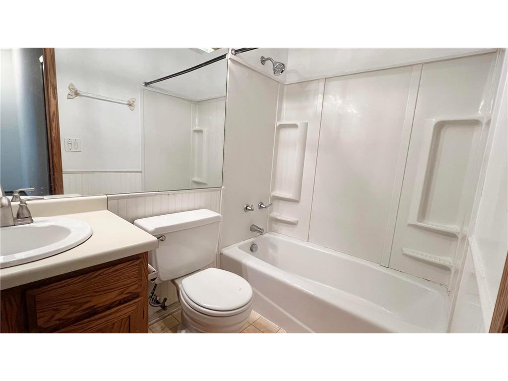 2104 E 22nd Street Minneapolis MN 55404 7080041 image8