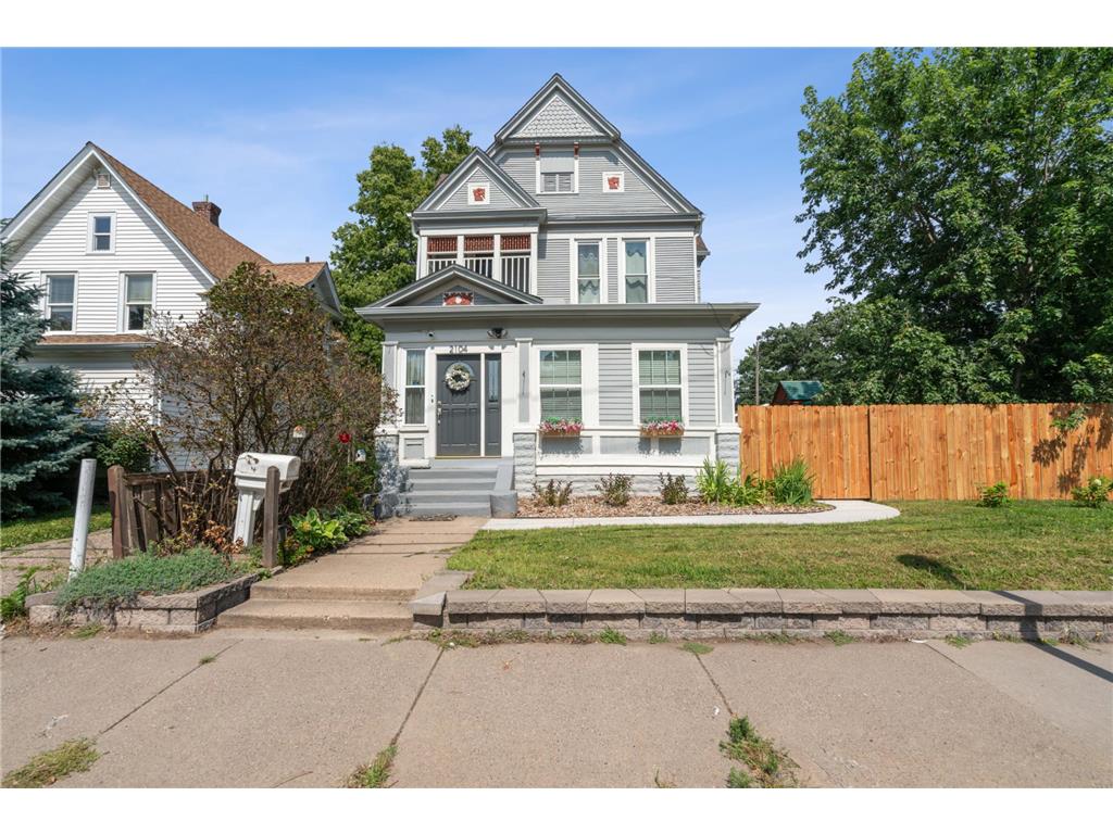 2104 Glenwood Avenue Minneapolis MN 55405 7058220 image1