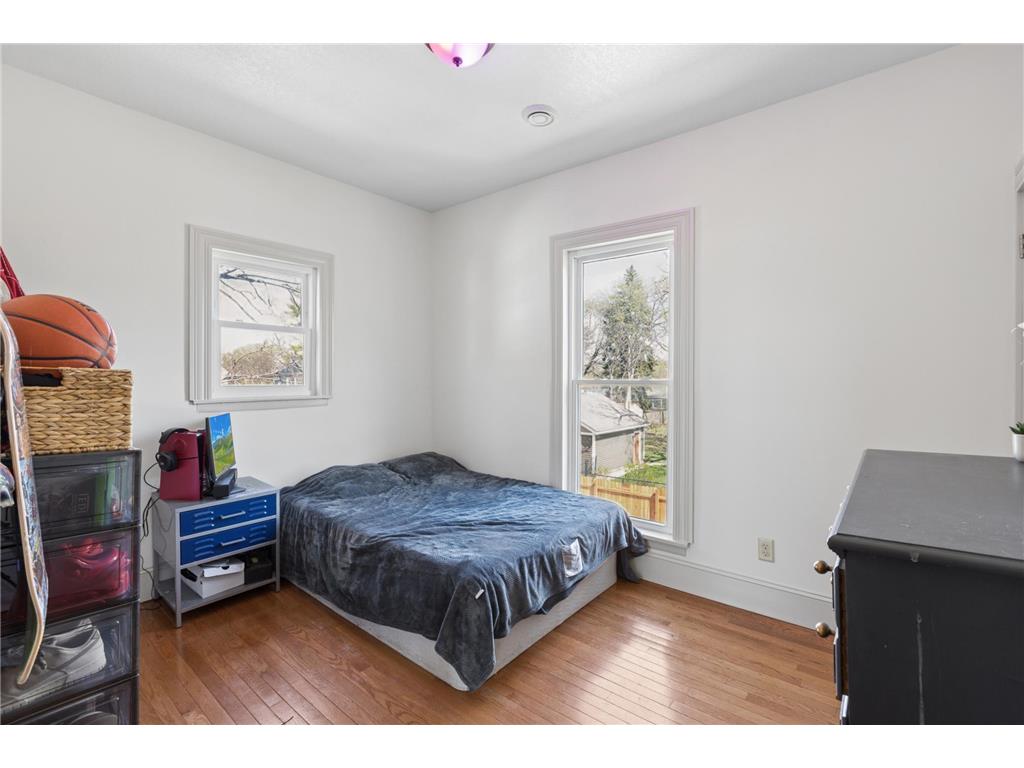 2104 Glenwood Avenue Minneapolis MN 55405 7058220 image18