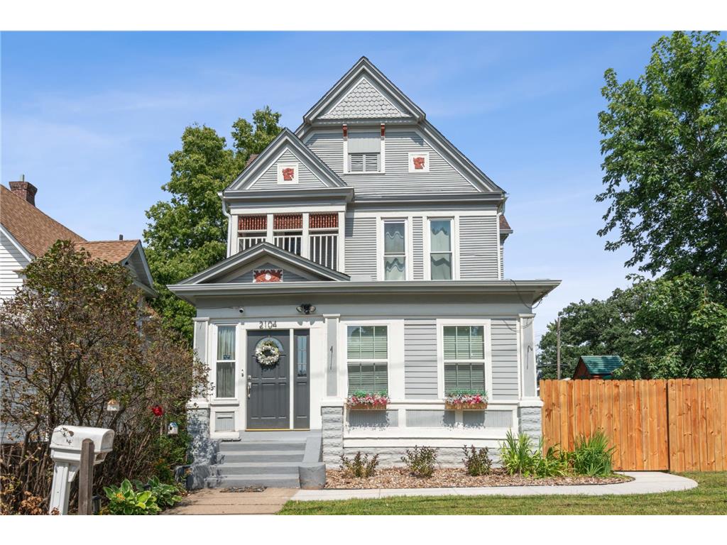 2104 Glenwood Avenue Minneapolis MN 55405 7058220 image2