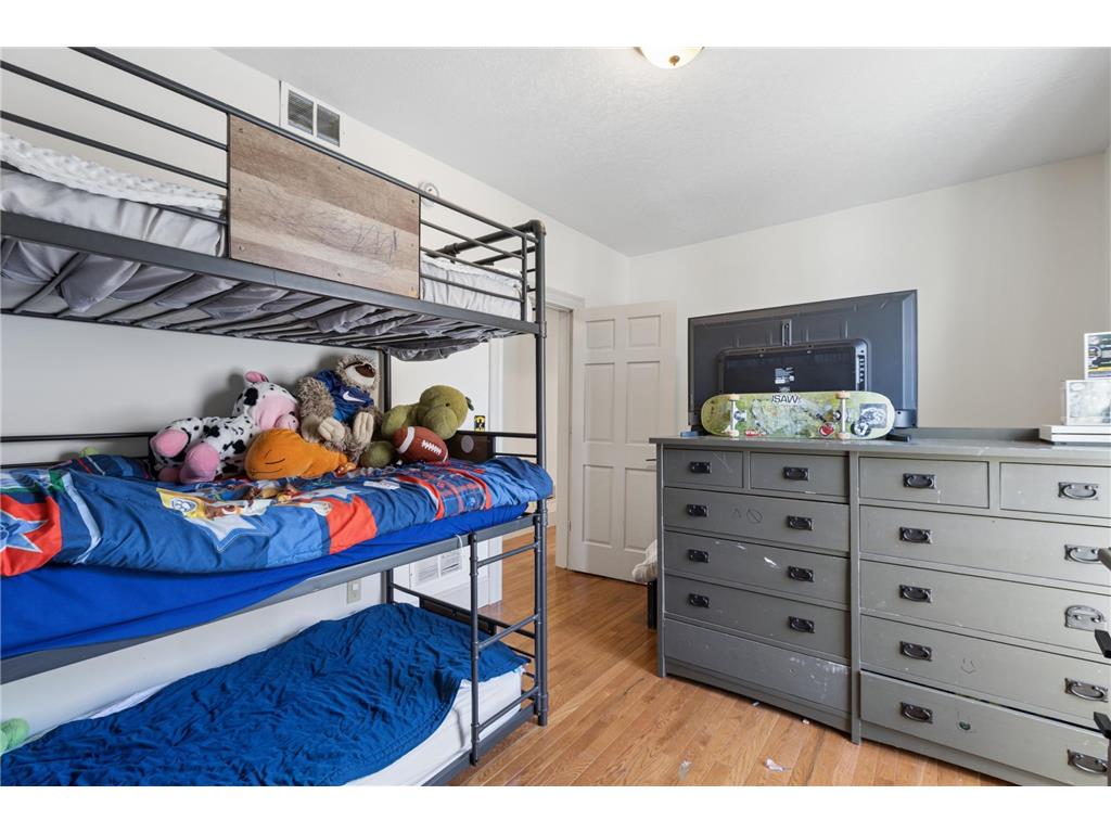 2104 Glenwood Avenue Minneapolis MN 55405 7058220 image20