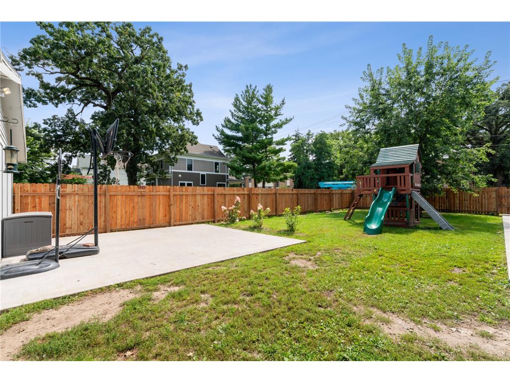 2104 Glenwood Avenue Minneapolis MN 55405 7058220 image25