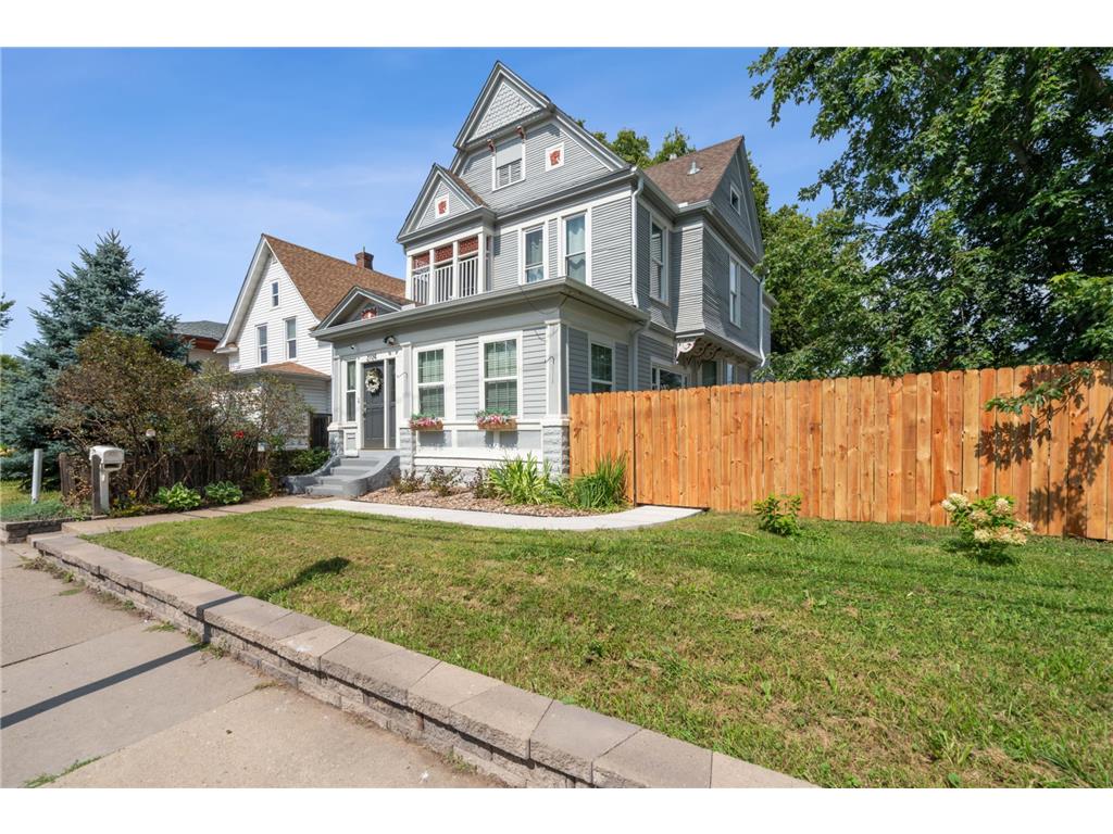 2104 Glenwood Avenue Minneapolis MN 55405 7058220 image3