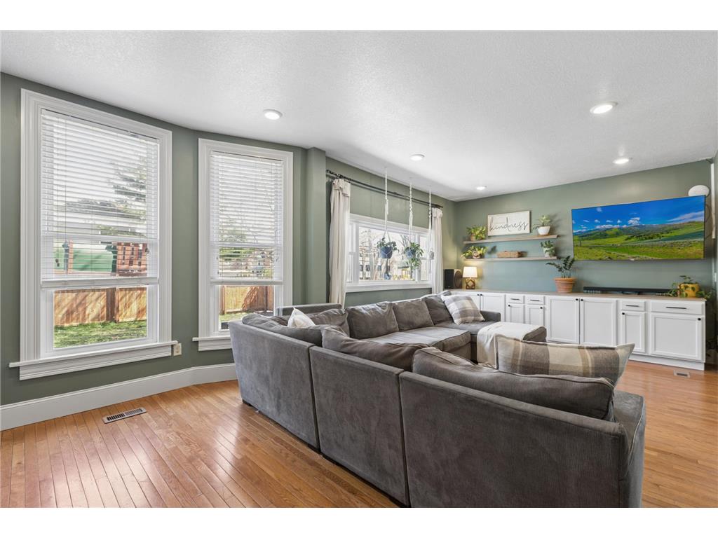 2104 Glenwood Avenue Minneapolis MN 55405 7058220 image8