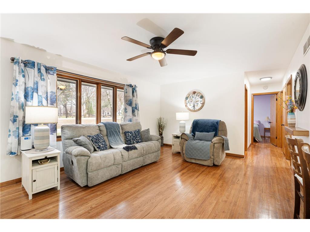 2104 W Oakland Avenue Austin MN 55912 7045877 image12
