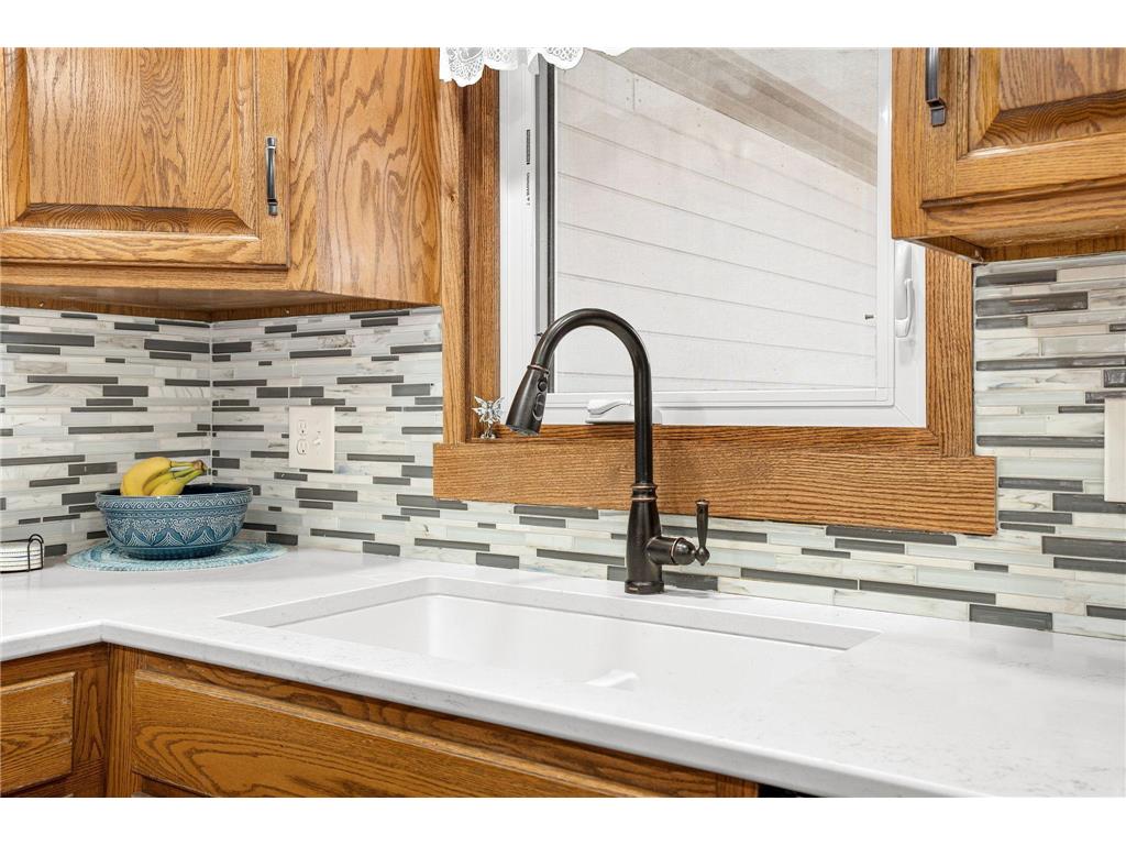 2104 W Oakland Avenue Austin MN 55912 7045877 image19