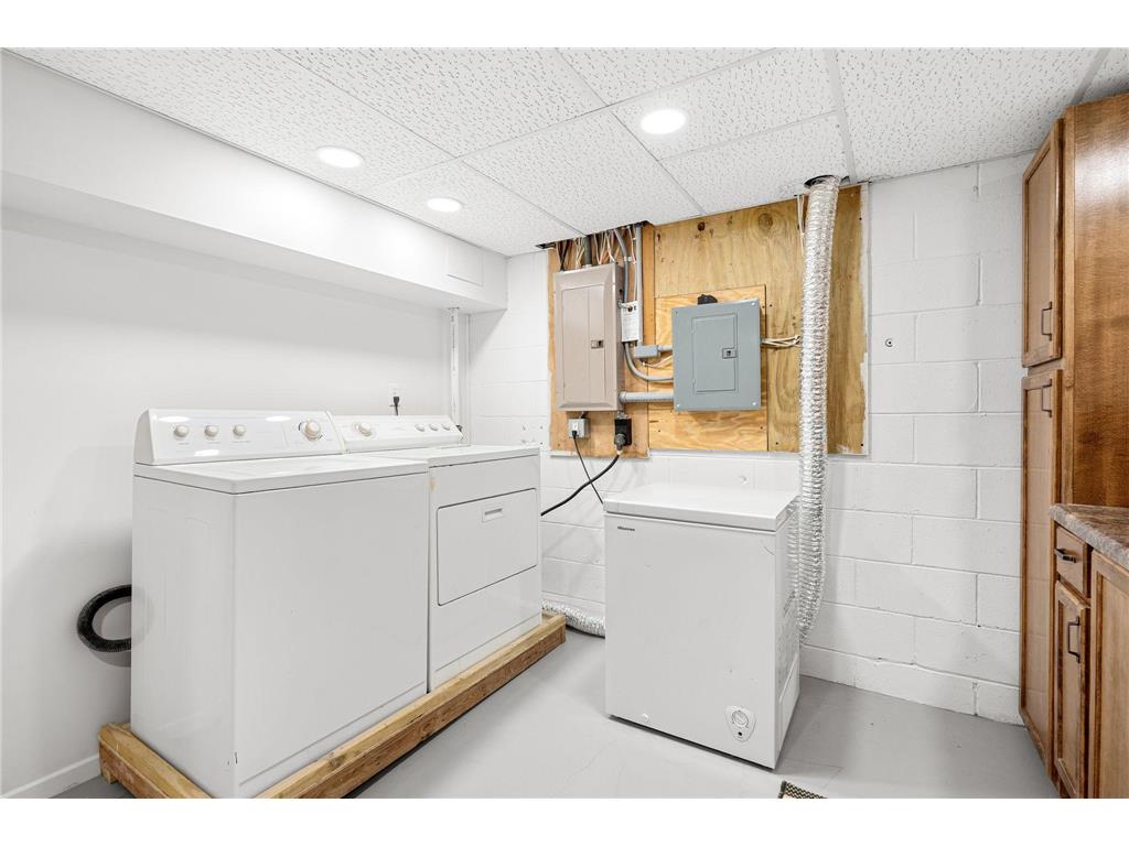 2104 W Oakland Avenue Austin MN 55912 7045877 image36
