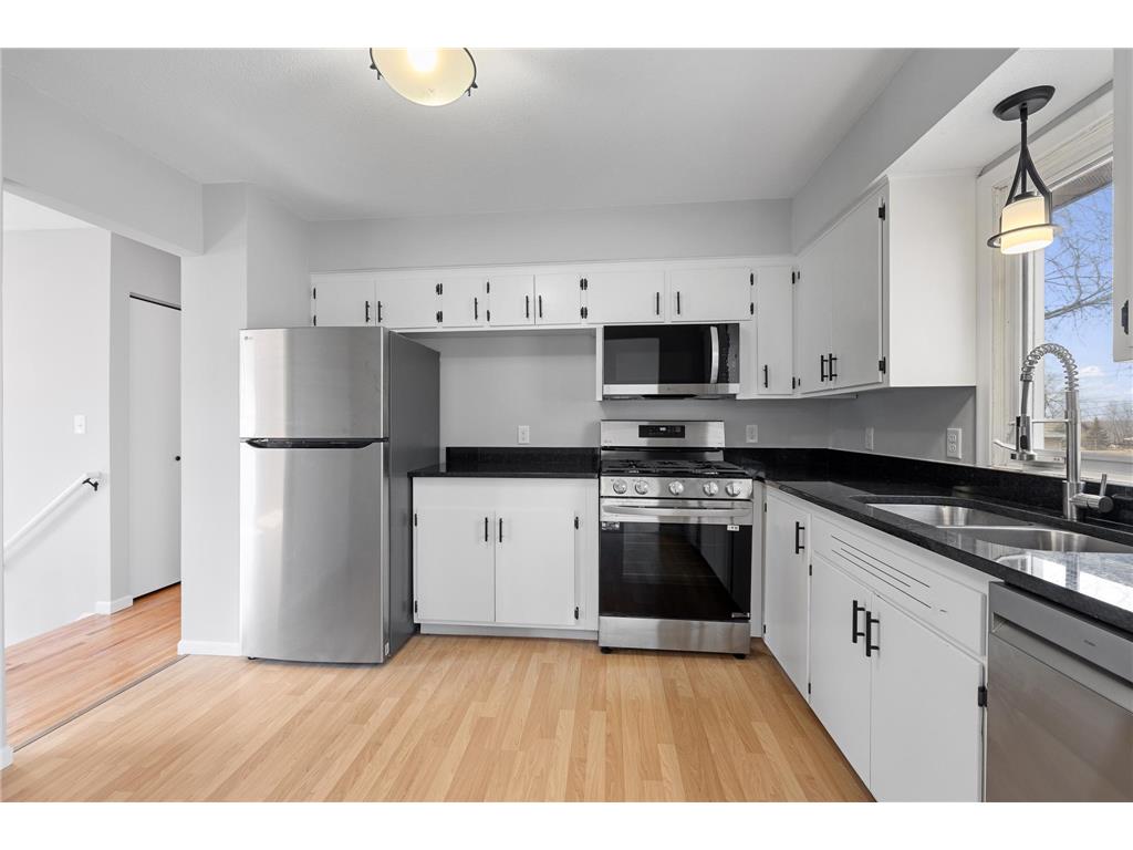 2105 Carnelian Lane Eagan MN 55122 6675959 image1