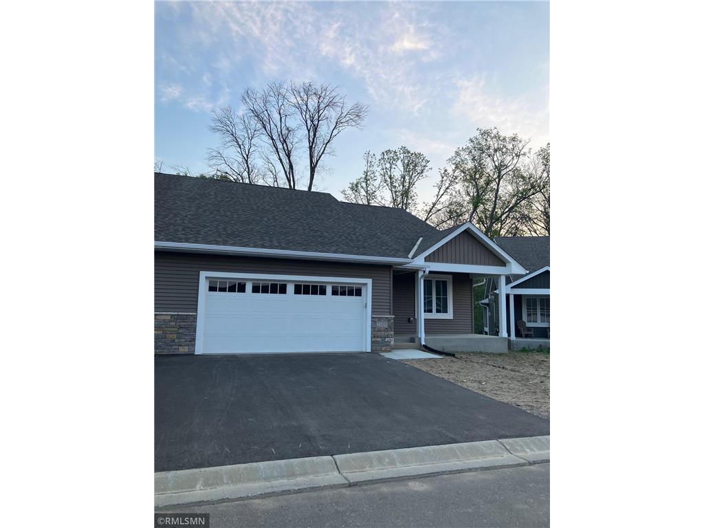 2105 Kari Lane North Saint Paul MN 55109 6531907 image1