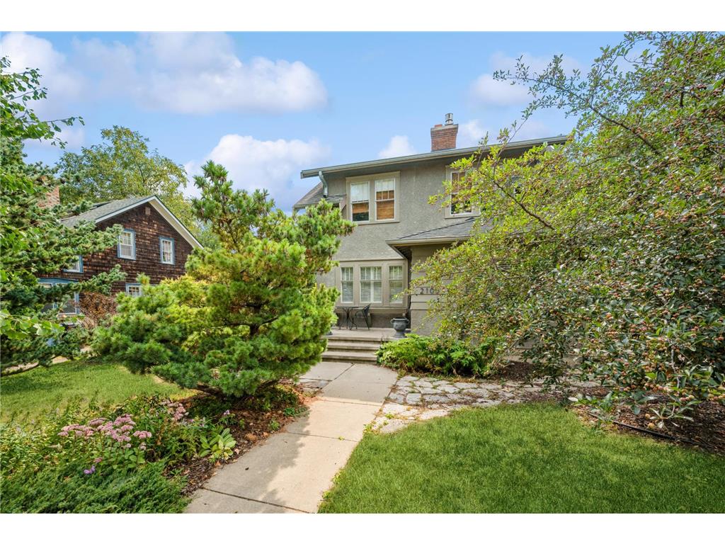 2105 Laurel Avenue W Minneapolis MN 55405 6628420 image2