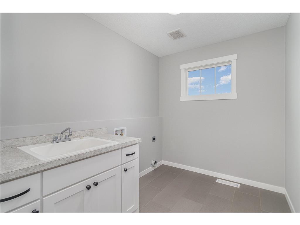 21057 Tippecanoe Street NE East Bethel MN 55011 7046845 image19