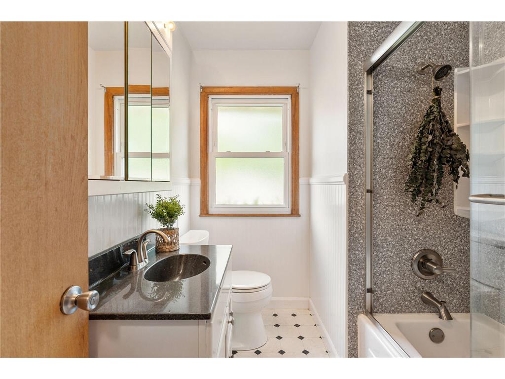 2106 6th Avenue NE Austin MN 55912 7073938 image16