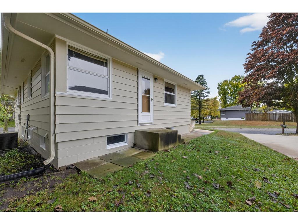 2106 8th Avenue NE Rochester MN 55906 6807213 image8