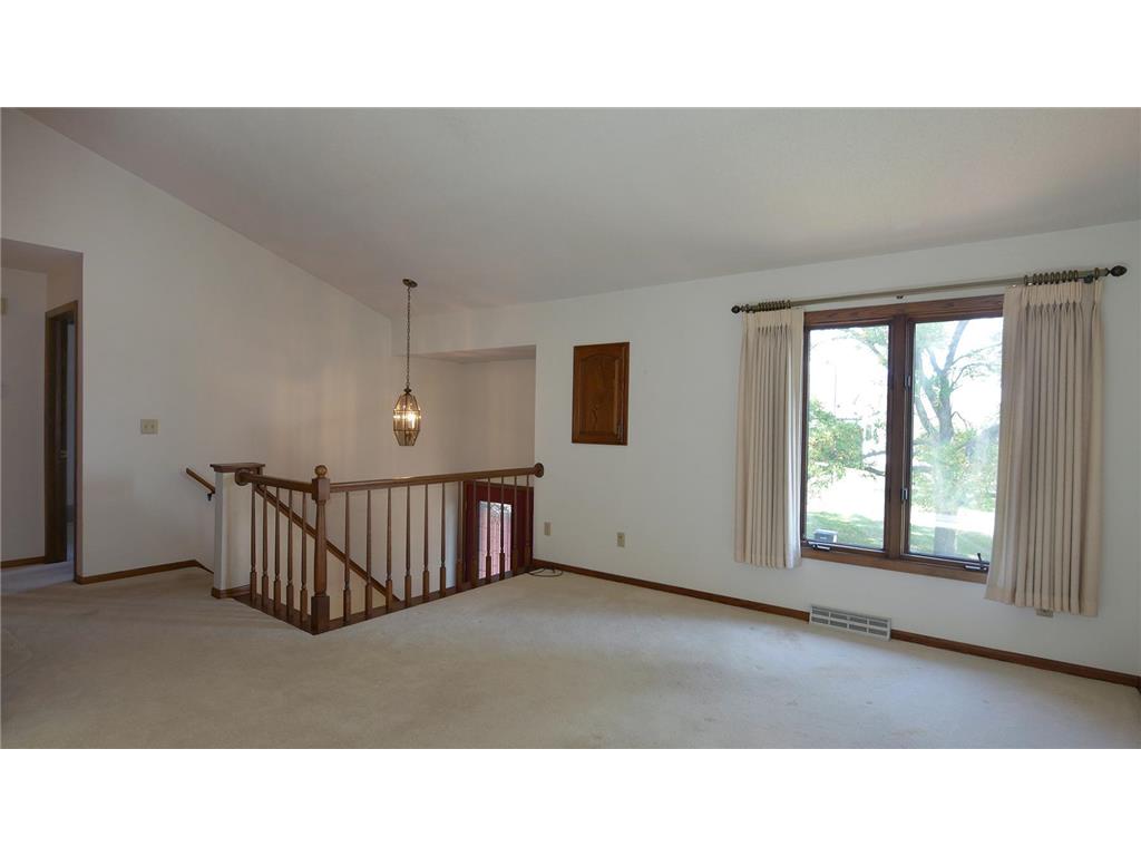 2106 9th Street E Glencoe MN 55336 6800681 image12