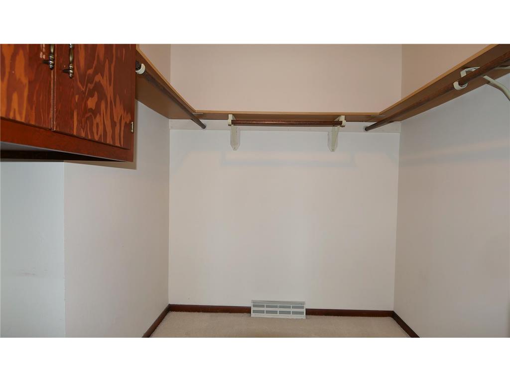 2106 9th Street E Glencoe MN 55336 6800681 image21