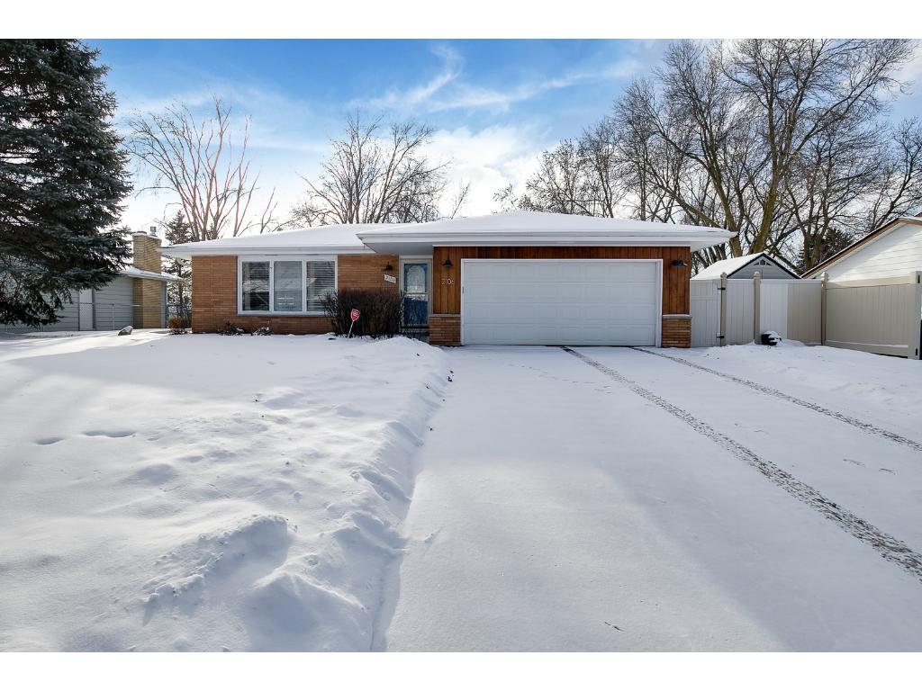 2106 Beam Avenue, Maplewood, MN 55109 MLS 4898978 Edina Realty