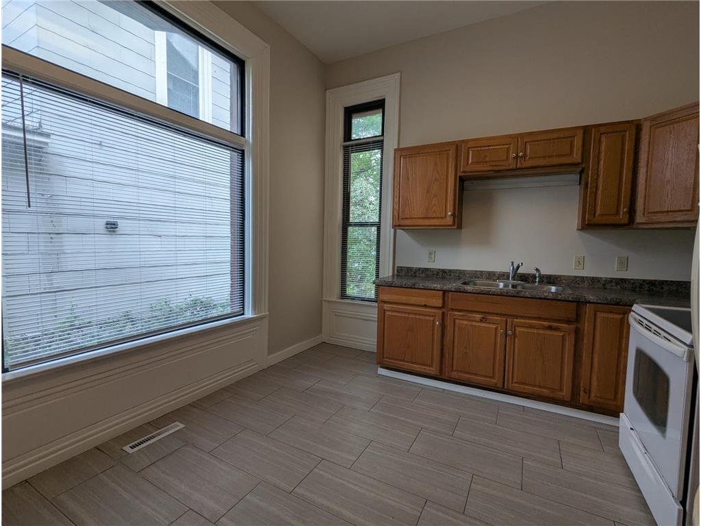 2106 Elliot Avenue Minneapolis MN 55404 7095120 image11